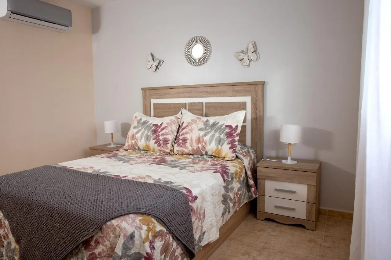 Lejlighed Apto Isa: Amplio Y Acogedor Apto De 75M Con Terraza, Aire Acondicionado Y Parking Gratuito Los Abrigos Spanien